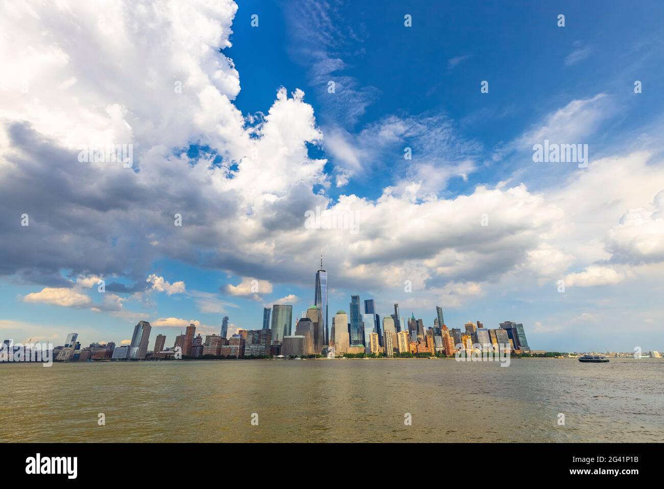 Skyline lower manhattan hi-res stock photography and images - Alamy