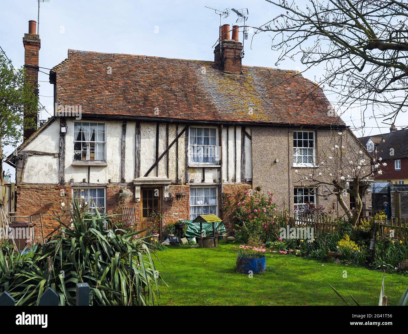 FAVERSHAM, KENT/UK MARCH 29 View of an old cottage in Faversham