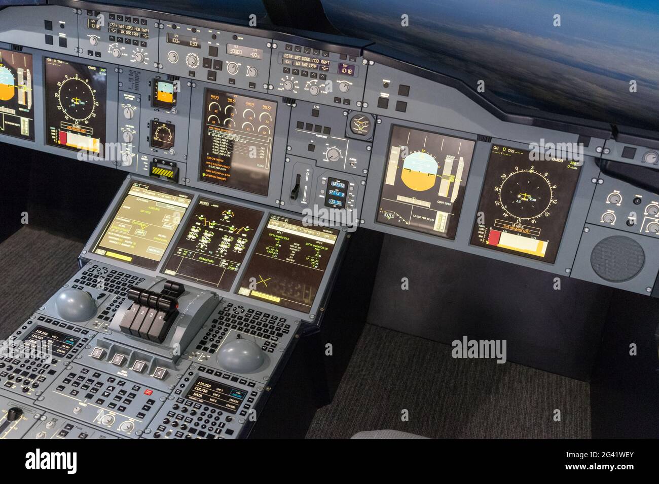 Le cockpit de simulation de vol : tour d'horizon