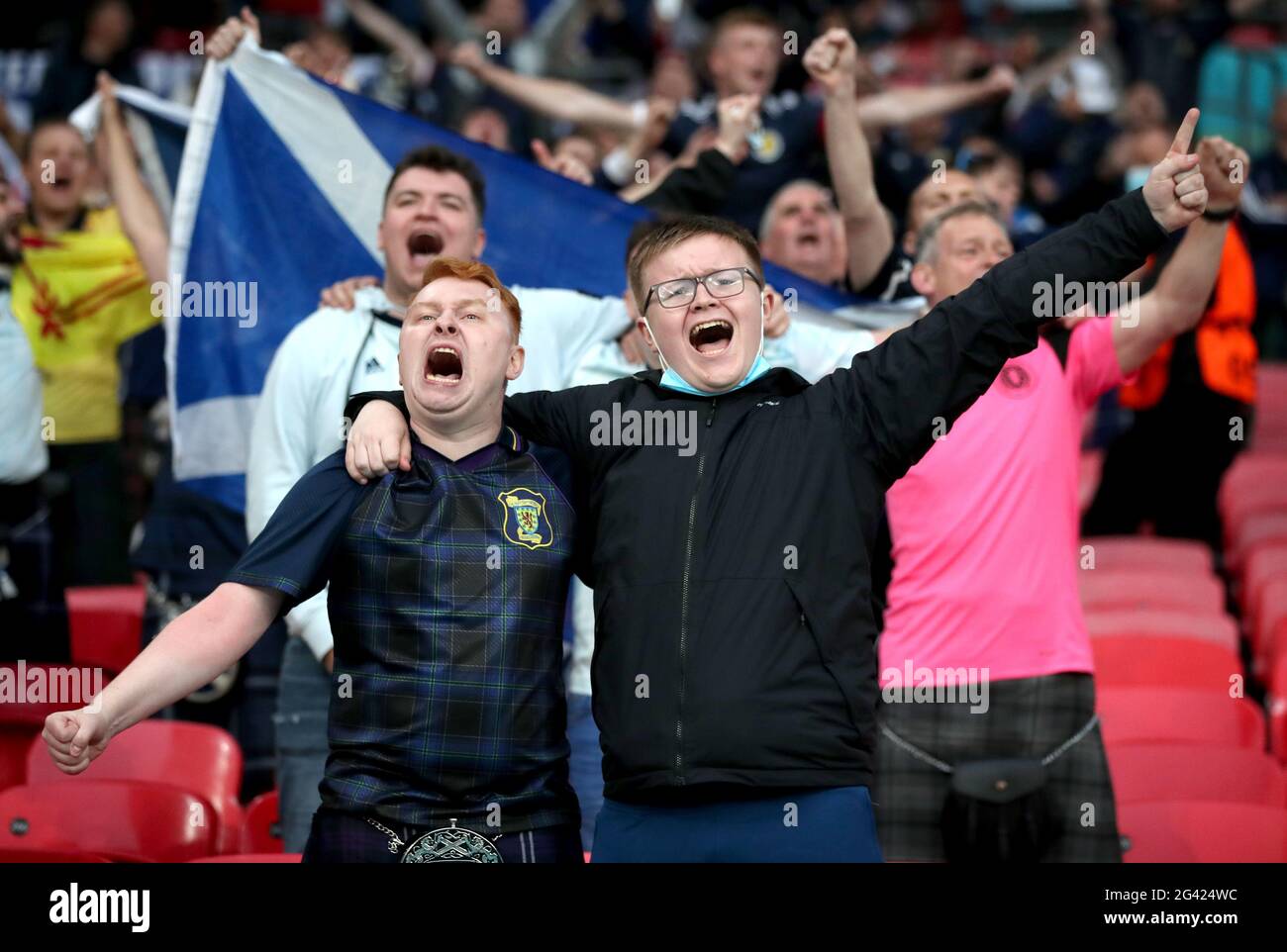 fans sing the national anthem prior to the UEFA Euro 2020 Group D at Wembley Stadium, London. Picture Friday June 2021 Stock Photo - Alamy