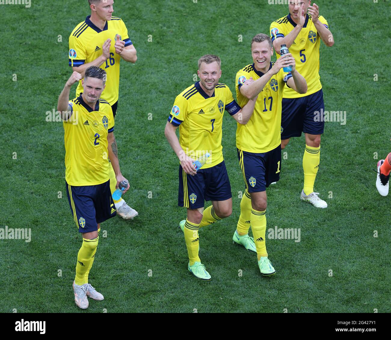 Saint Petersburg, Russia. 18th June, 2021. Mikael Lustig (2), Sebastian Larsson (7) and Viktor Claesson (17) of Sweden seen cheering during the European championship EURO 2020 between Sweden and Slovakia at Gazprom Arena.(Final Score; Sweden 1:0 Slovakia). (Photo by Maksim Konstantinov/SOPA Image/Sipa USA) Credit: Sipa USA/Alamy Live News Stock Photo