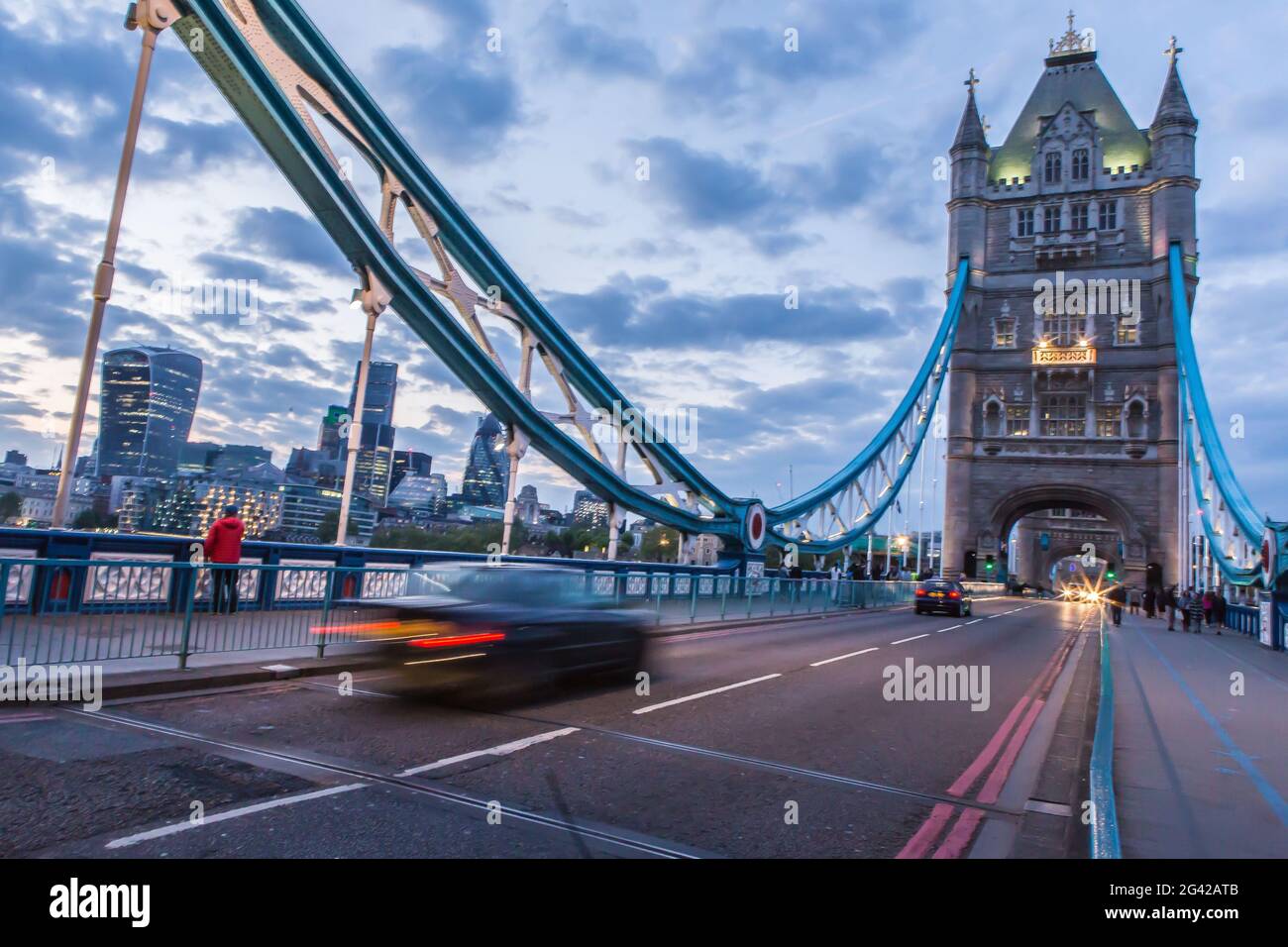 UNITED KINGDOM. ENGLAND. LONDON. TOWER BRIDGE Stock Photo
