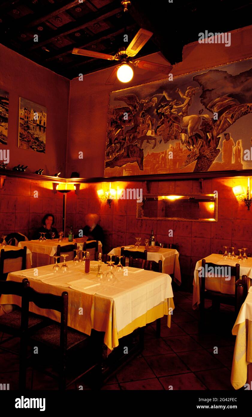 Roma table hires stock photography and images Alamy