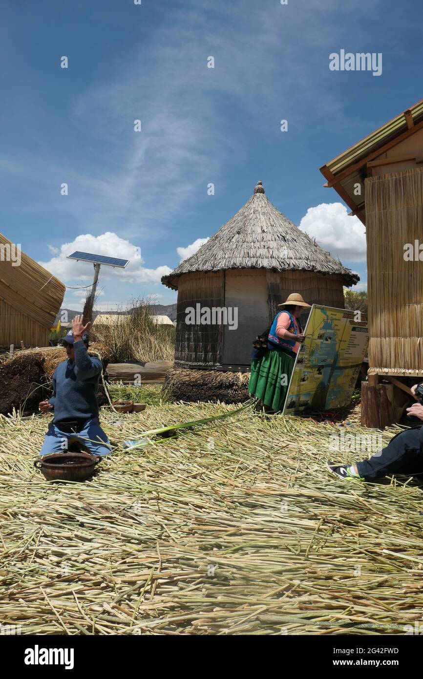 Reed house on Island at Lake Titicaca Peru Stock Photo Alamy