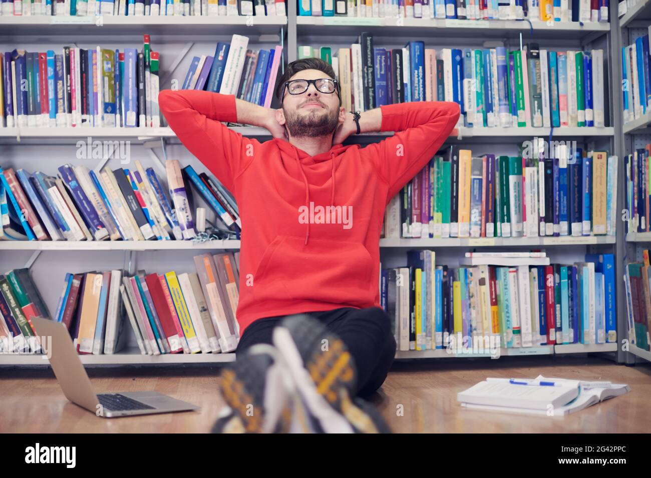 Am Using Notebooks The students uses a notebook, laptop and a school library Stock Photo ...