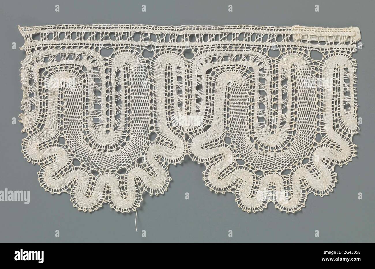 Interconnecting pattern hi-res stock photography and images - Alamy