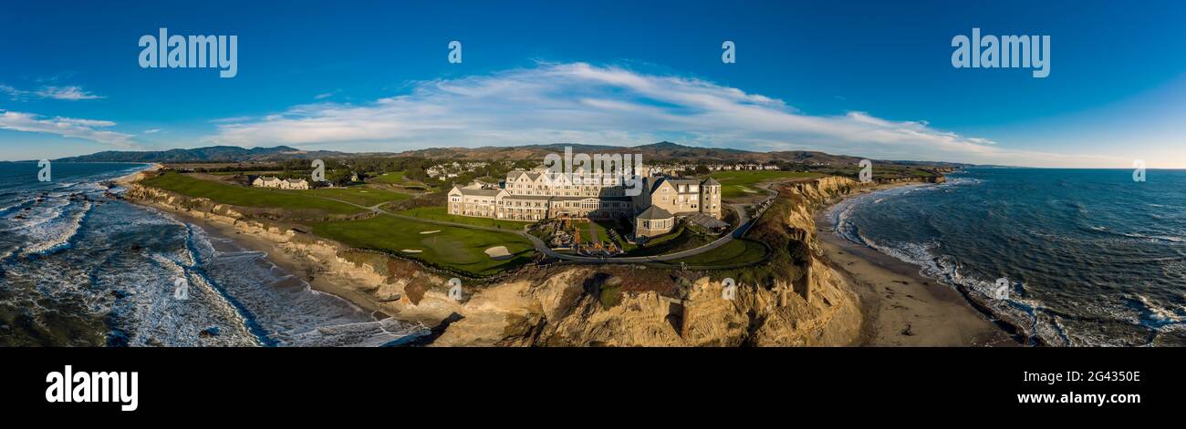 Aerial view of hotel and coastline, Half Moon Bay, California, USA Stock Photo