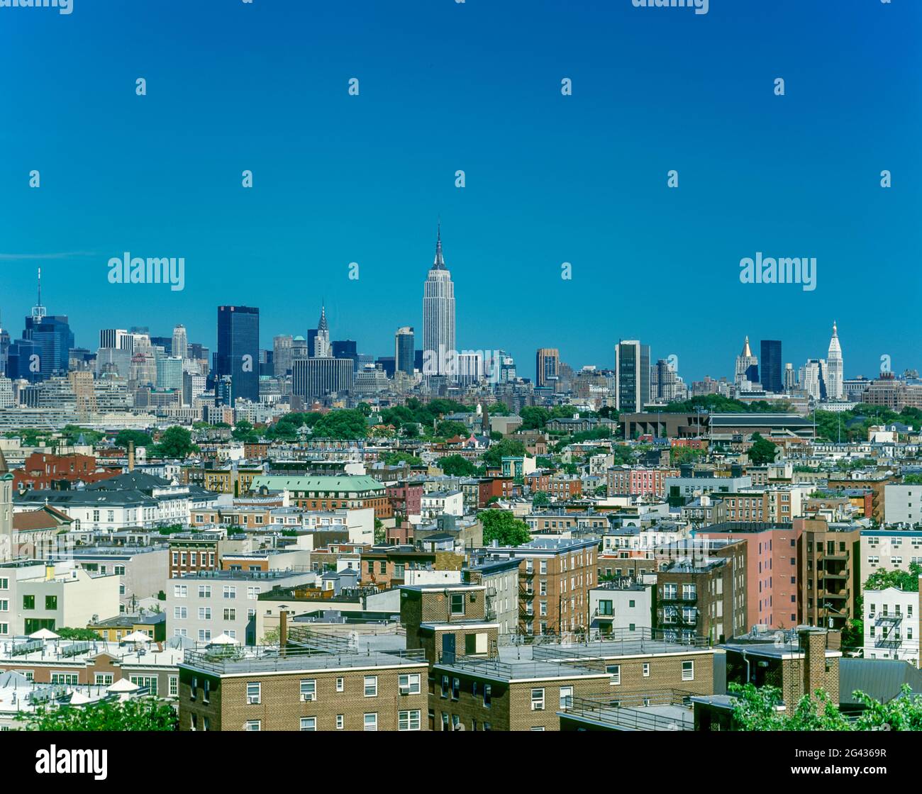 2006 HISTORICAL OVERLOOK ROOFTOPS HOBOKEN NEW JERSEY TO MANHATTAN