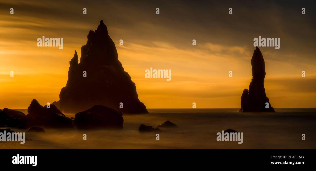 Sunrise formation hi-res stock photography and images - Alamy
