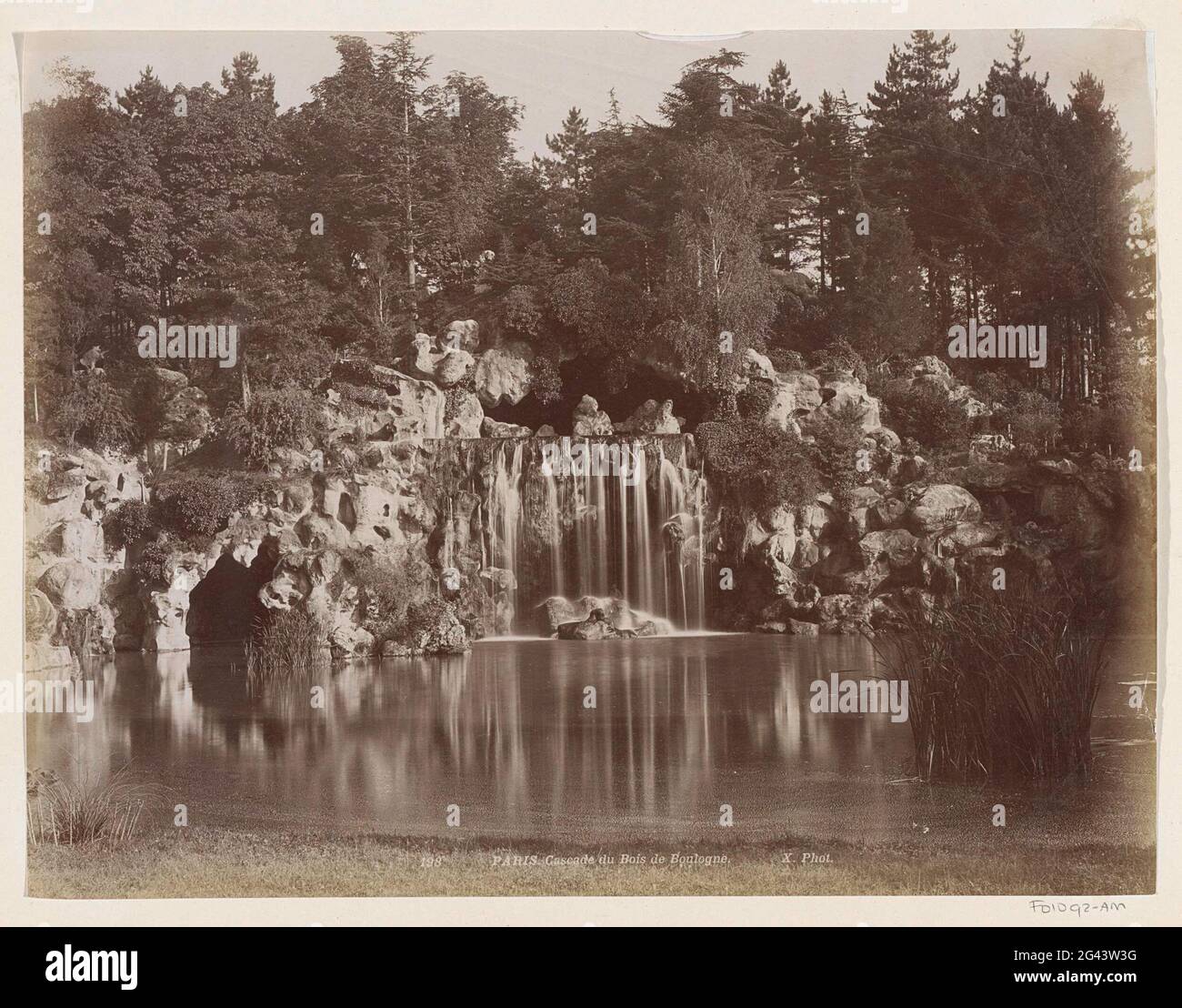 Waterfall in the bois de boulogne in Paris; Paris. Cascade du Bois de Boulogne .. Part of travel