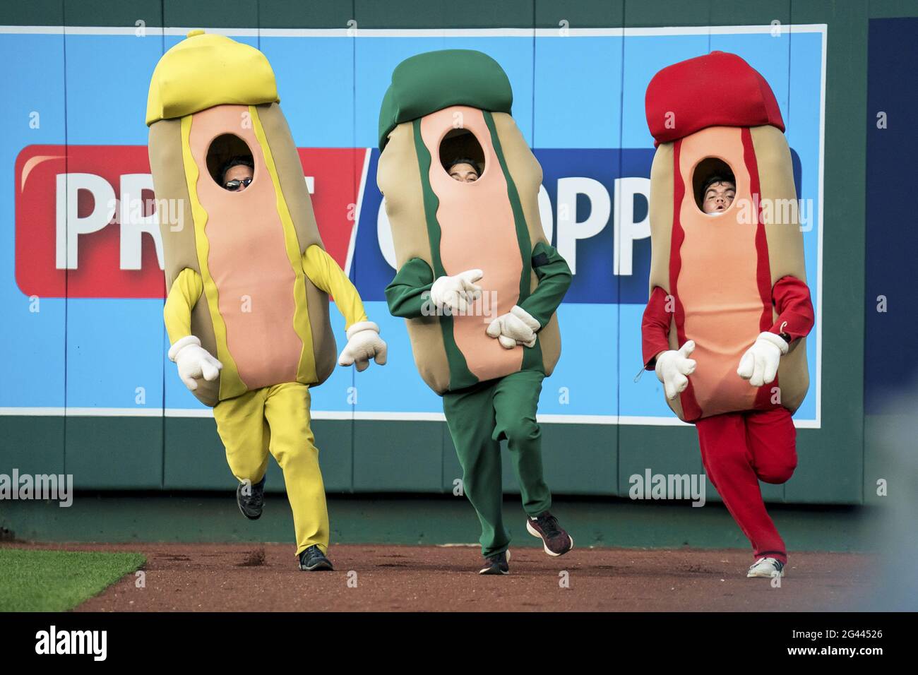 Hot dog derby hires stock photography and images Alamy