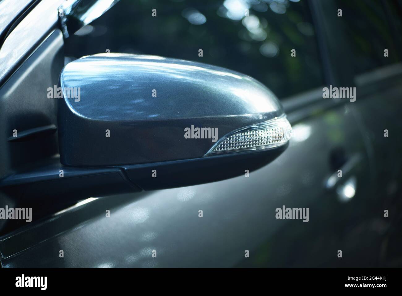 Car front mirror hires stock photography and images Alamy