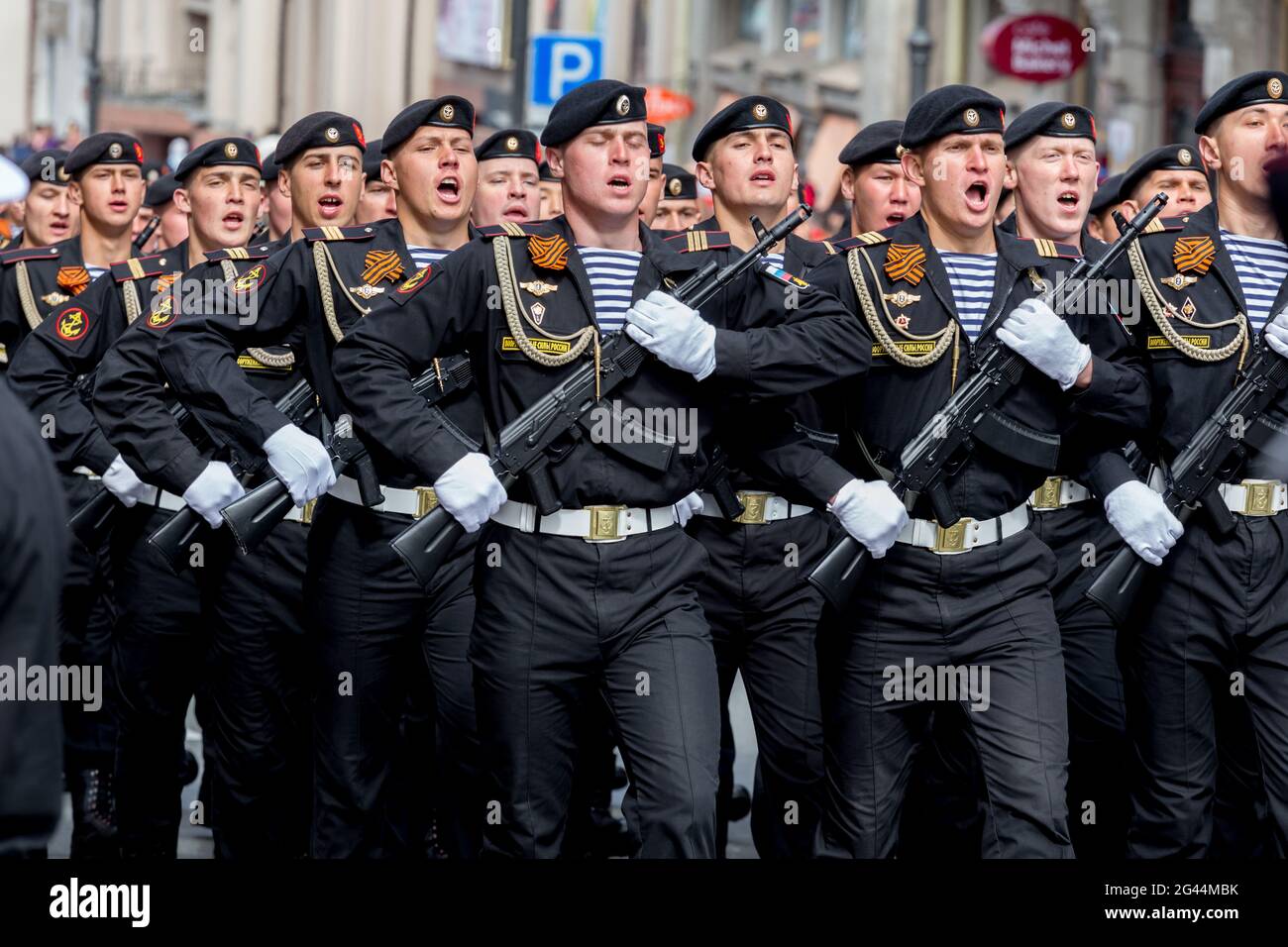 Russia, Vladivostok, 05/09/2018. Armed marines in dress uniform with machine guns on parade on annual Victory Day on May 9. Holi Stock Photo