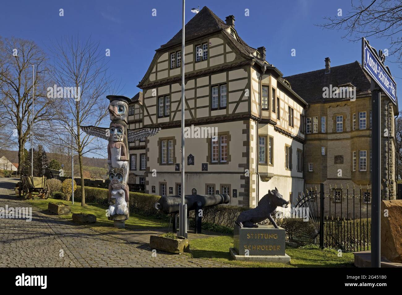 Moated Castle Heerse, Bad Driburg, East Westphalia-Lippe, North Rhine-Westphalia, Germany, Europe Stock Photo