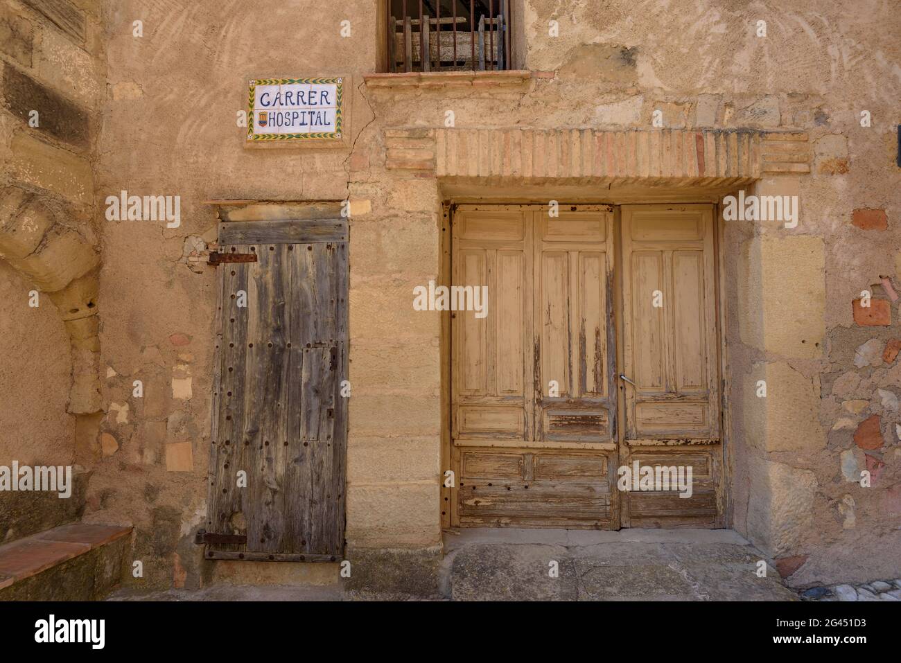 Visit to one of the Battle of the Ebro Spaces. Poble Vell (old town) of Corbera d'Ebre