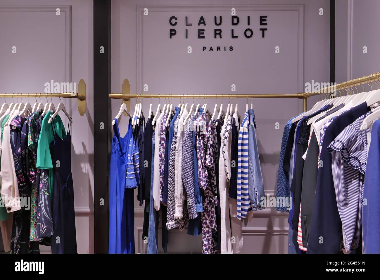 Claudie pierlot hi-res stock photography and images - Alamy