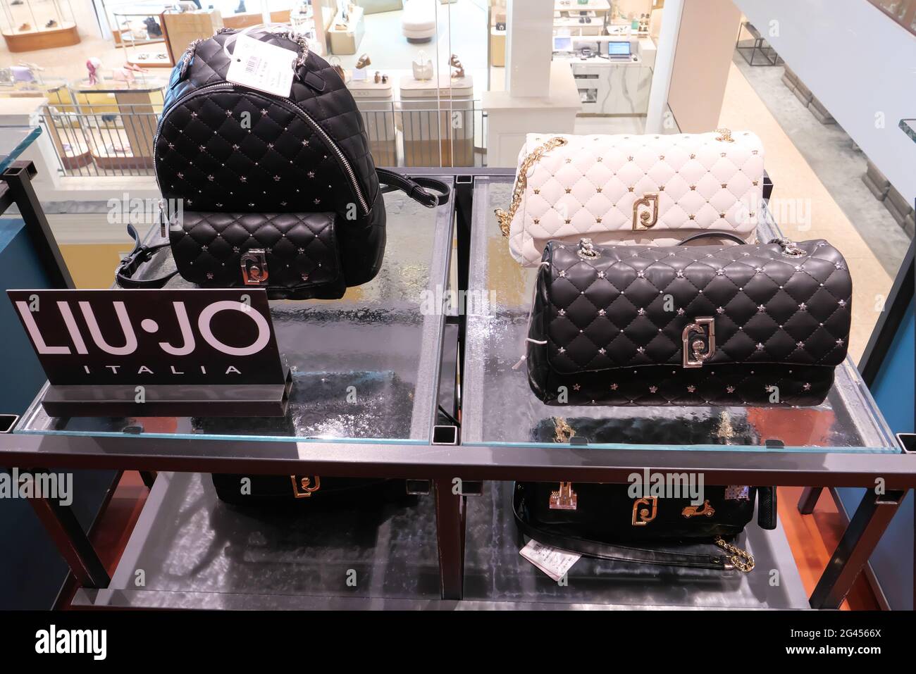 BAGS ON DISPLAY AT LIU JO BOUTIQUE INSIDE THE RINASCENTE FASHION STORE Stock Photo