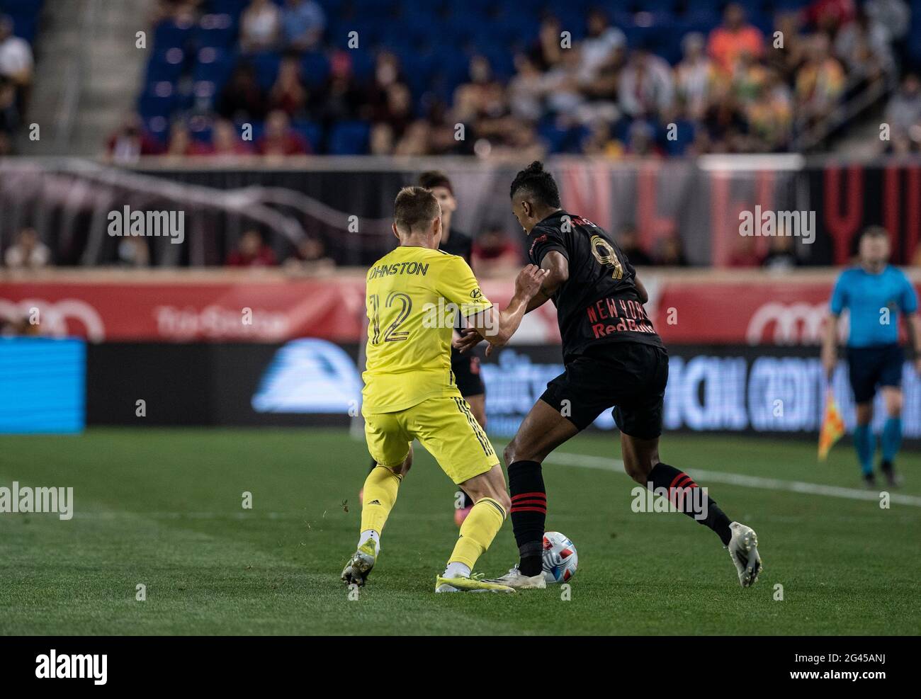 Harrison, NJ - 18, 2021: Fabio Gomes Netto (9) of Red Bulls control ball during regular MLS game against Nashville SC at Red Bull Arena Stock Photo - Alamy