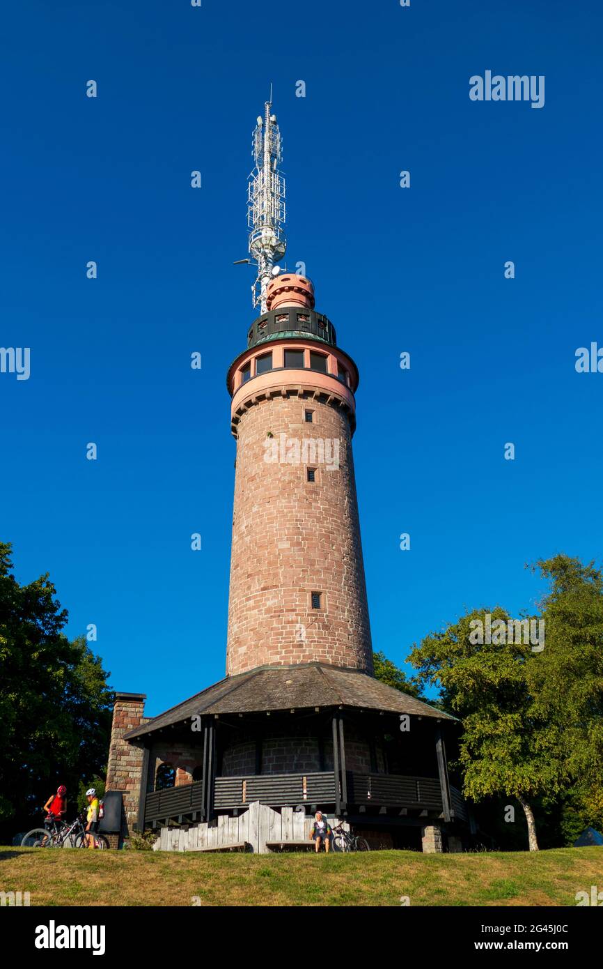 Blick auf den historischen Turm auf dem Berg Merkur in Baden-Baden Stock Photo