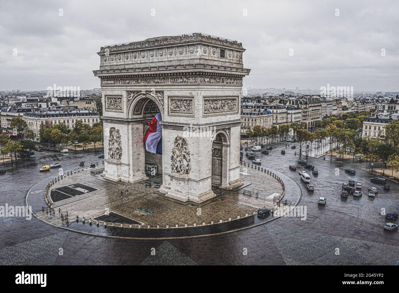 View down the Avenue des Champs Élysées from the top of the Arc De Triomphe  in Paris Stock Photo - Alamy