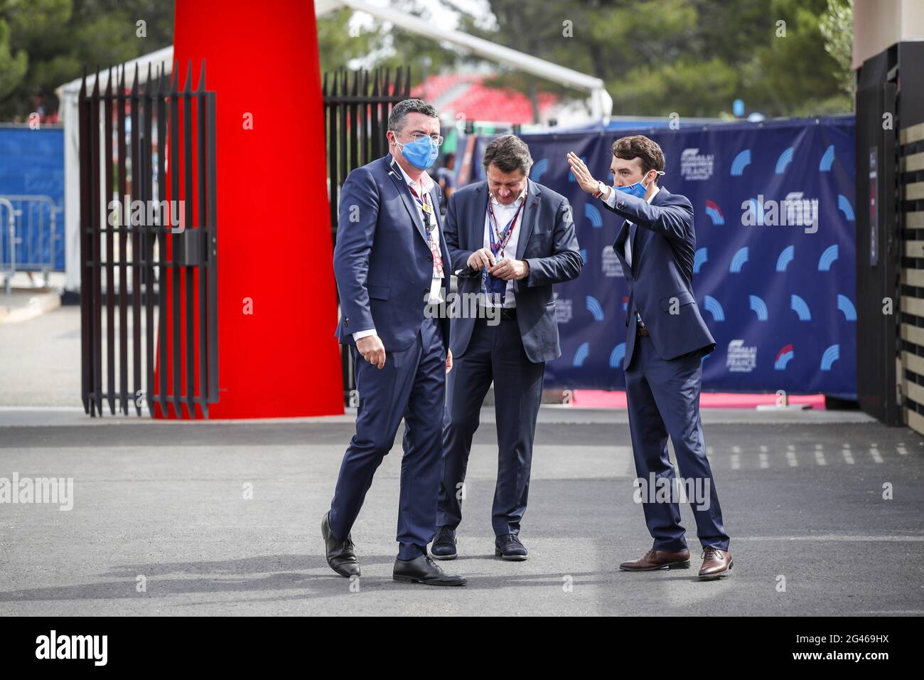 Le Castellet, France. 18th June, 2021. Boullier Eric with Estrosi Christian and Pierre Guyonnet Duperat, portrait during the Formula 1 Emirates Grand Prix de France 2021, 7th round of the 2021 FIA Formula One World Championship from June 18 to 20, 2021 on the Circuit Paul Ricard, in Le Castellet, France - Photo Florent Gooden / DPPI / LiveMedia Credit: Independent Photo Agency/Alamy Live News Stock Photo