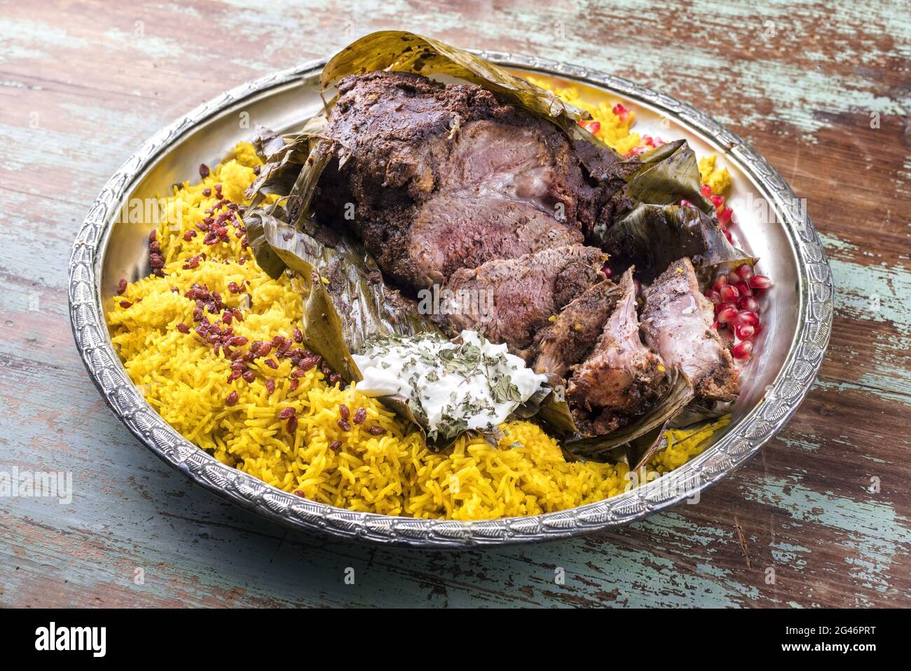 Omani shuwa hires stock photography and images Alamy