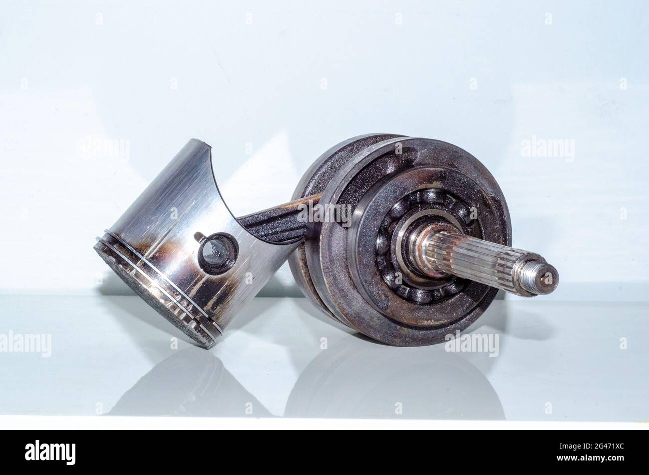 Bearing alloy hires stock photography and images Alamy