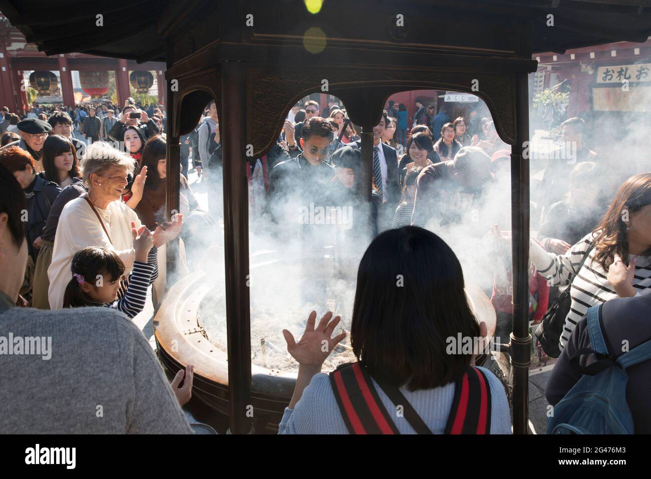 Incense smoke in senso ji temple hi-res stock photography and images ...