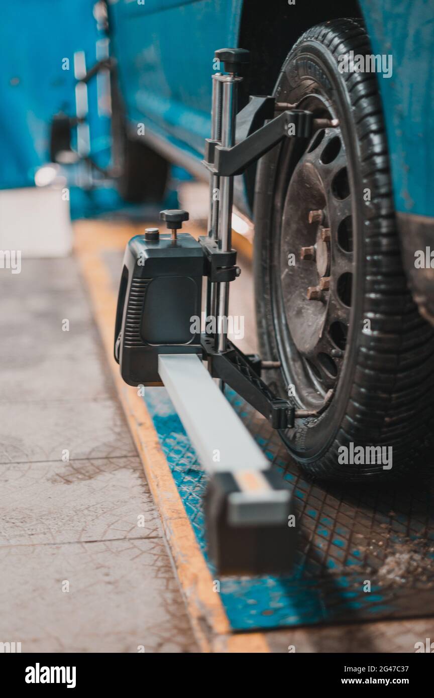 Car calibration tools hires stock photography and images Alamy