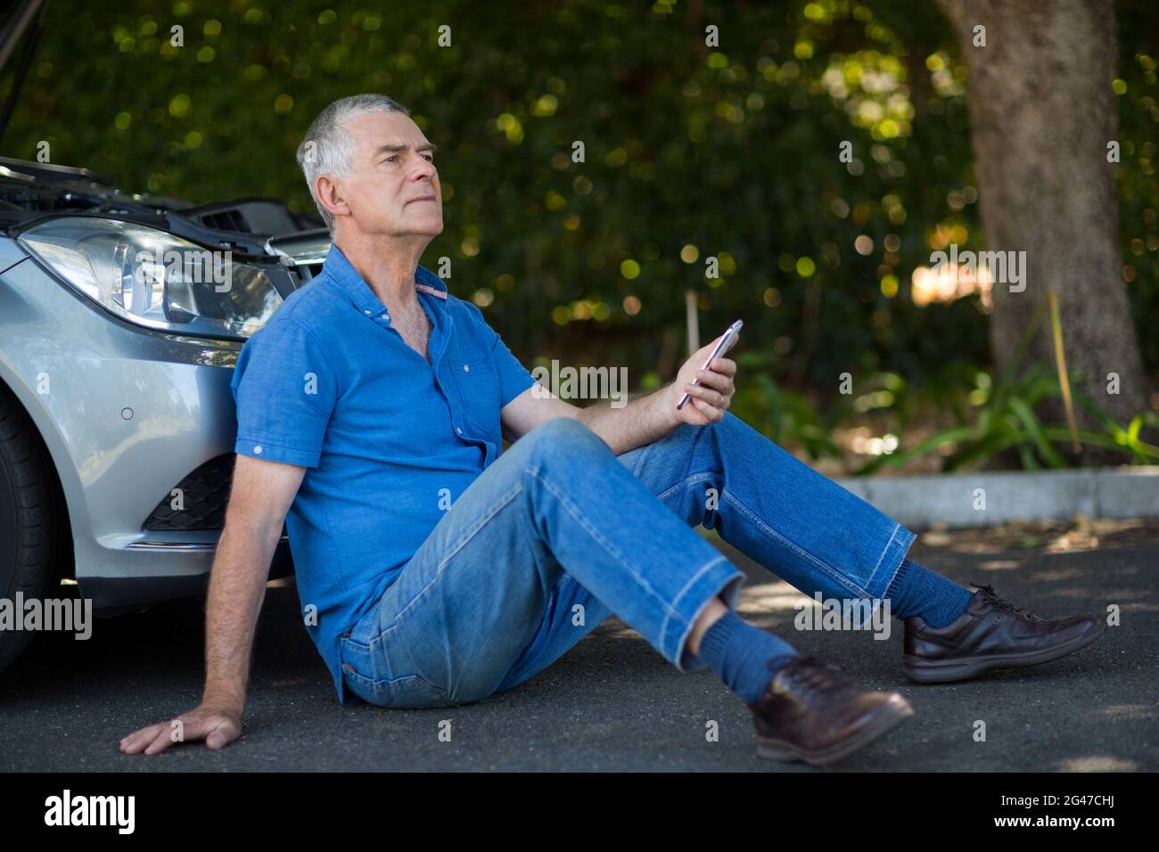 Senior man thinking road hi-res stock photography and images - Alamy