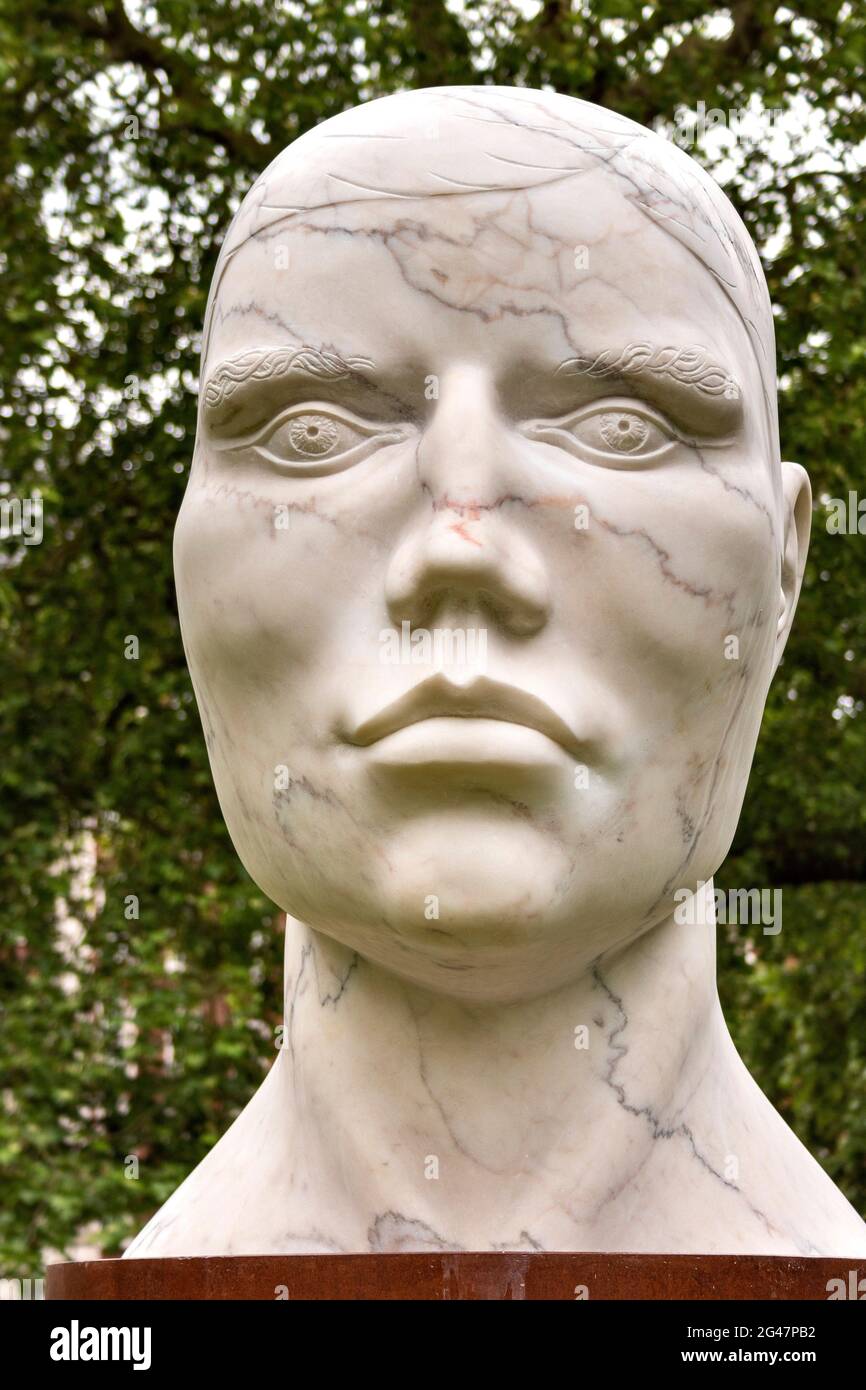 LONDON ENGLAND MAYFAIR SCULPTURE TRAIL 2021 ORIGIN VI BY W PEERS IN