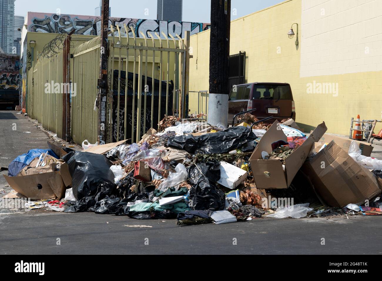 Garbage los angeles hires stock photography and images Alamy