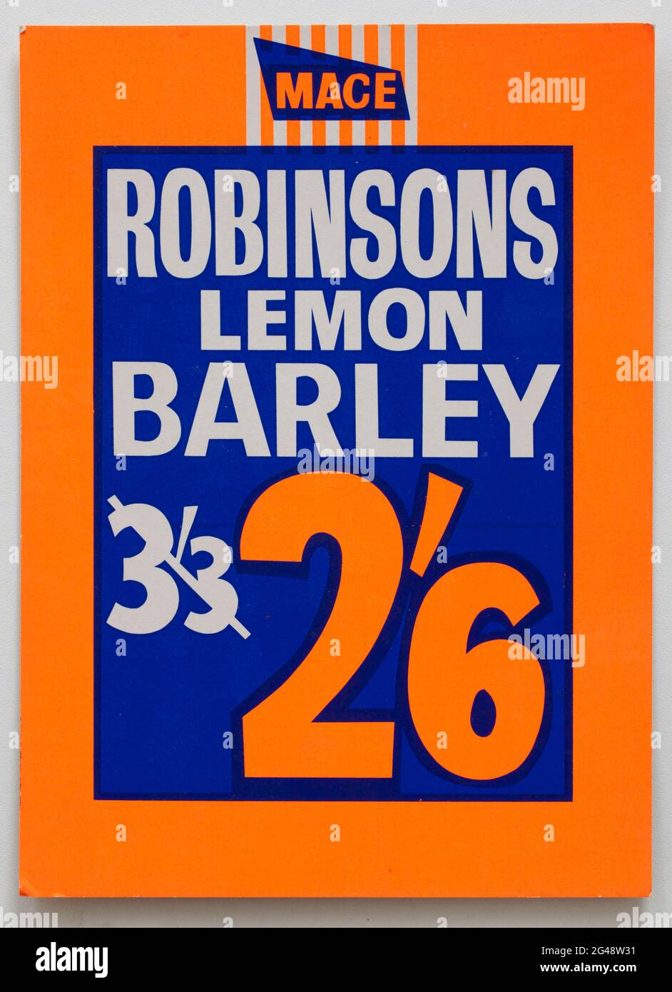 Vintage 1960s Shop Price Display Card - Robinsons Lemon Barley Water Stock Photo