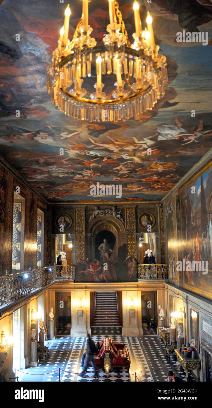 chatsworth-house-hall-hi-res-stock-photography-and-images-alamy