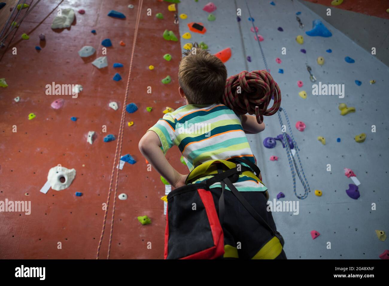 Boy Using A Rope Adorable boy standing rope hi-res stock photography and images - Alamy