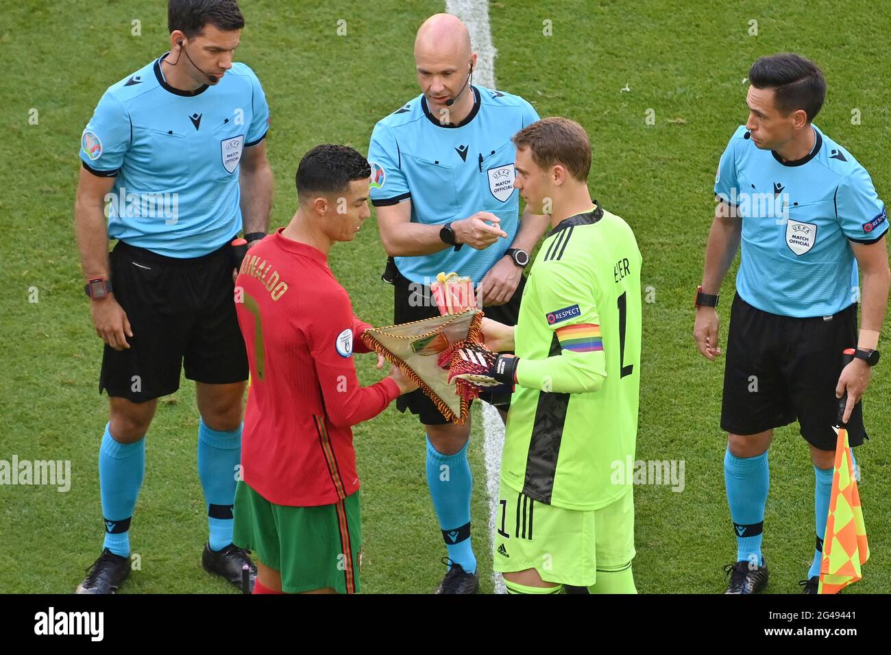 Team group pennant football hires stock photography and images Alamy