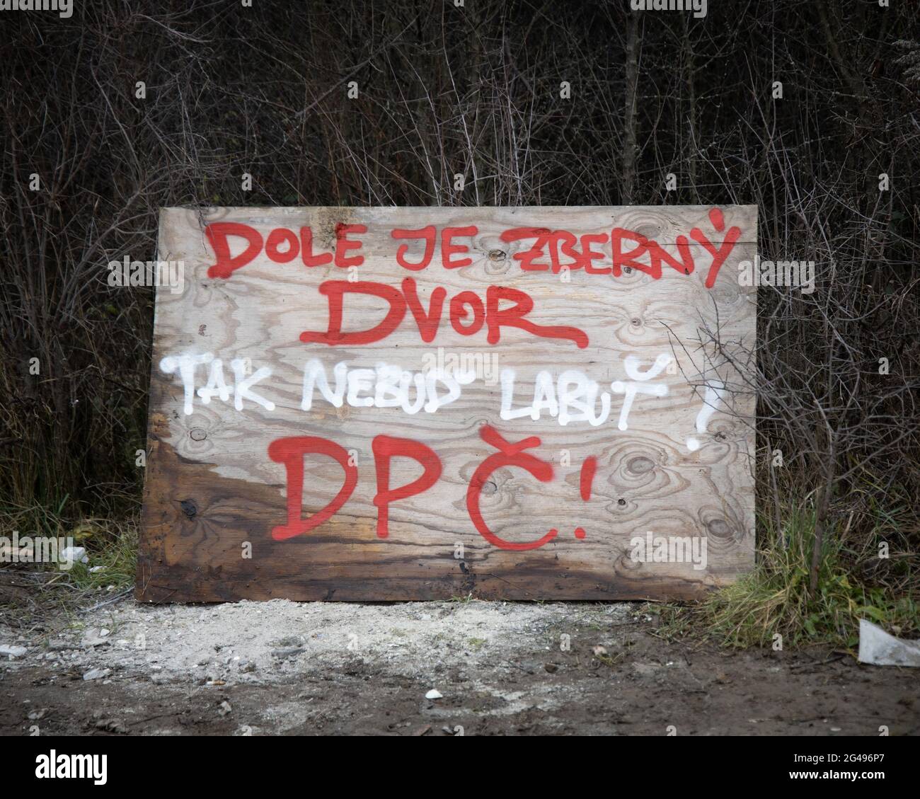 Fool frame hi-res stock photography and images - Alamy
