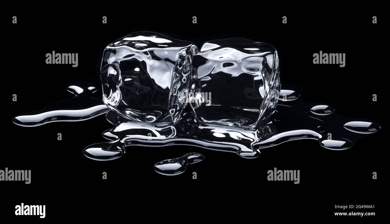 https://c8.alamy.com/comp/2G49WA1/melting-ice-cubes-on-black-background-2G49WA1.jpg