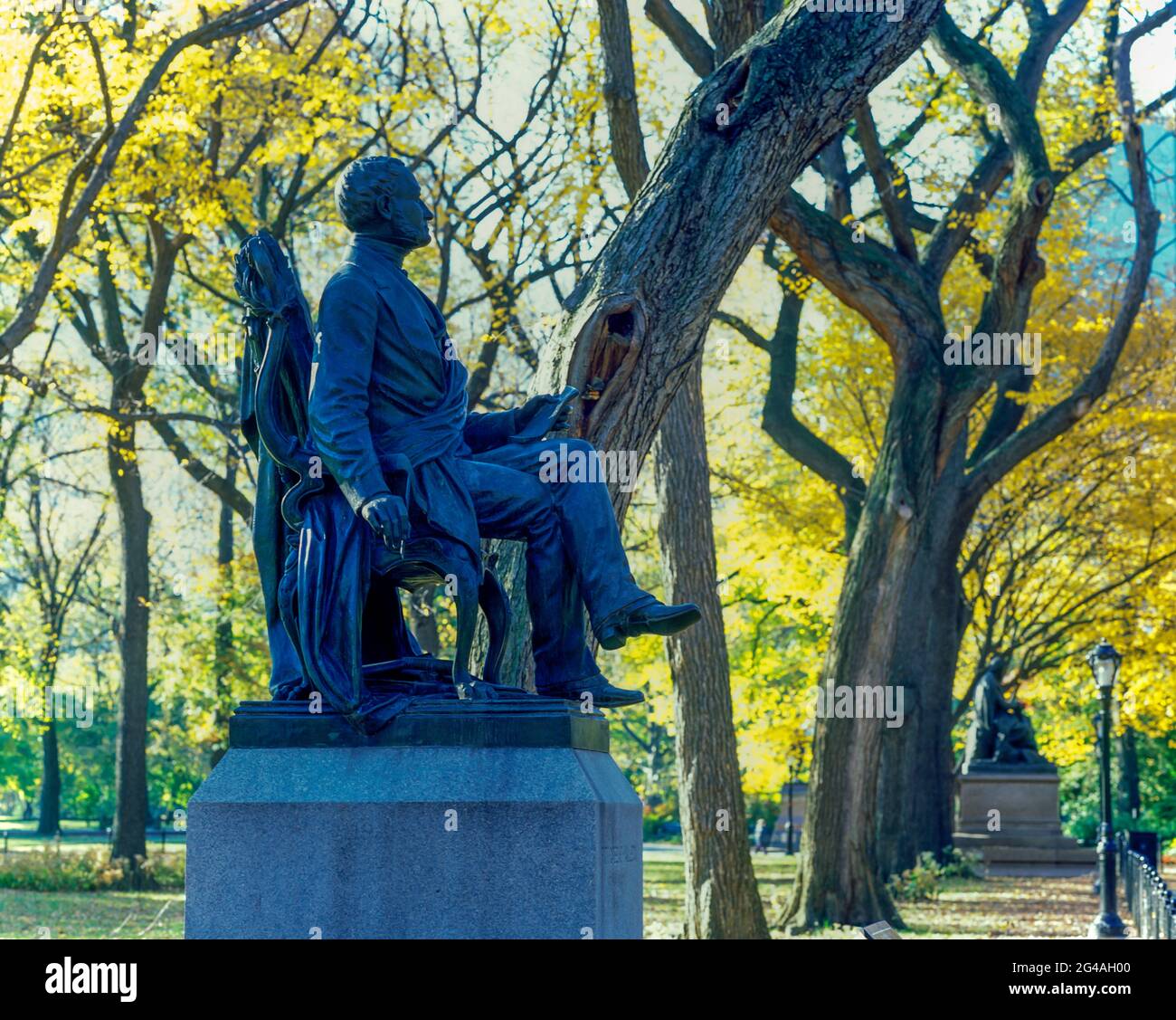 2006 HISTORICAL FITZ GREENE HALLECK STATUE (©JAMES WILSON ALEXANDER