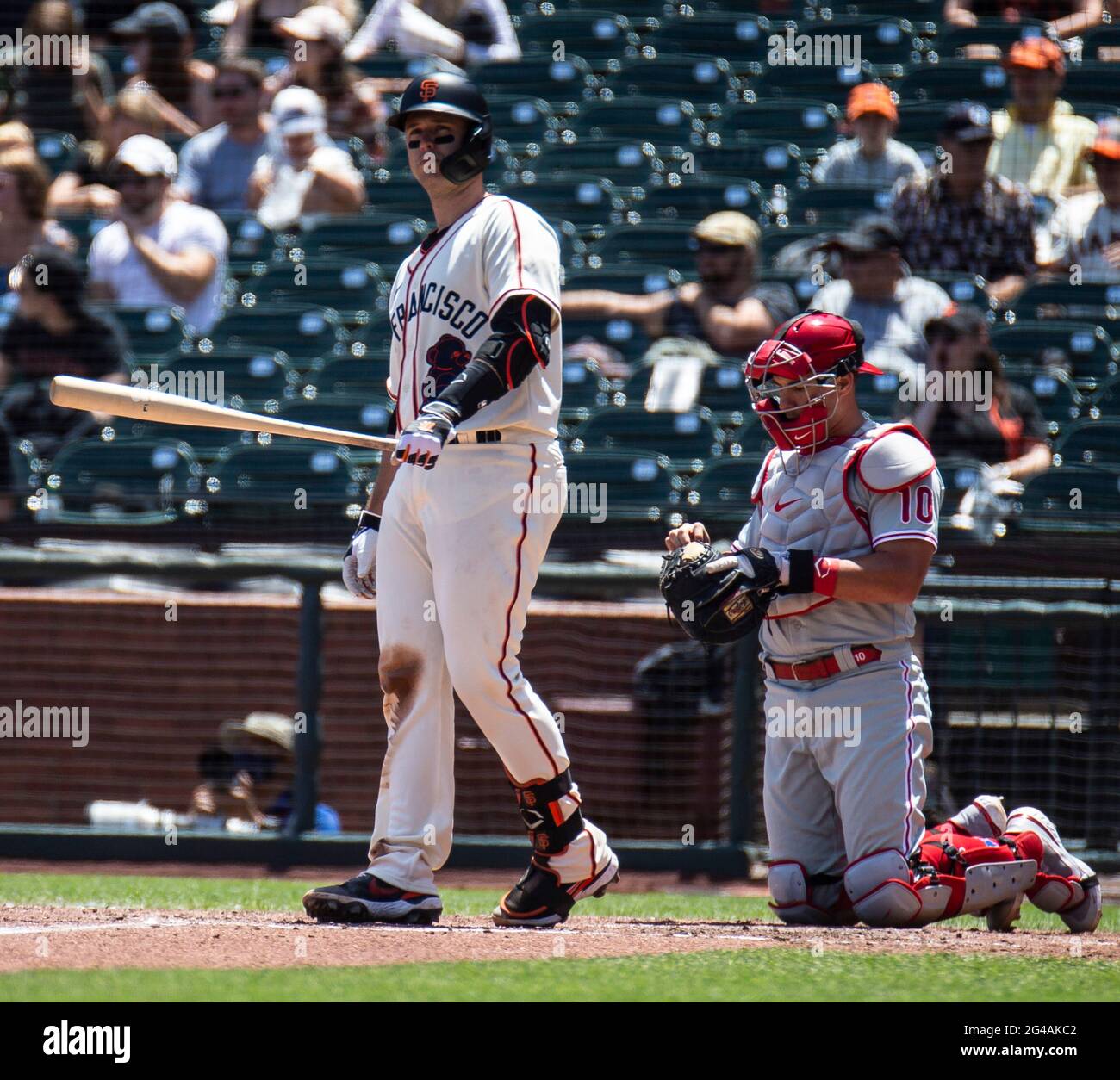 June19 2021 San Francisco CA, U.S.A. The Giants catcher Buster Posey (28) up to bat during the MLB game between the Philadelphia Phillies and San Francisco Giants, the Giants lost 13-6 at Oracle Park San Francisco Calif. Thurman James/CSM Stock Photo