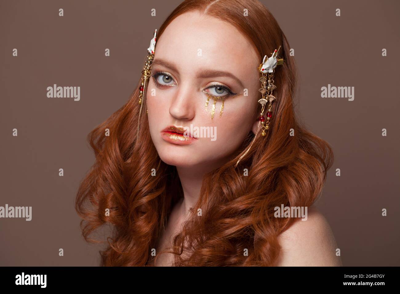 Woman halloween facial makeup hi-res stock photography and images - Alamy