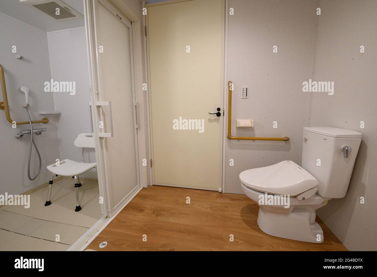 Unit bathroom japan hires stock photography and images Alamy