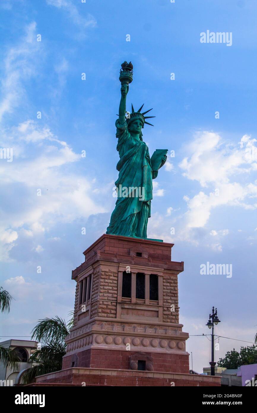 7 wonders of the world ancient hi-res stock photography and images - Alamy