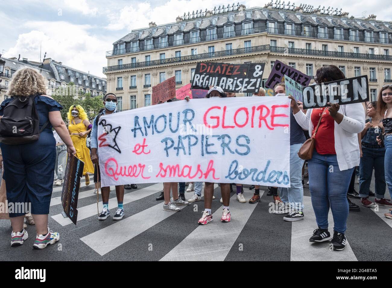 Paris, France. 20th June, 2021. A crowd of protesters at the march during the anti-racist and anti-capitalist pride march in Paris, France, on June 20, 2021. Photo by Pierrick Villette/Avenir Pictures/ABACAPRESS.COM Credit: Abaca Press/Alamy Live News Stock Photo