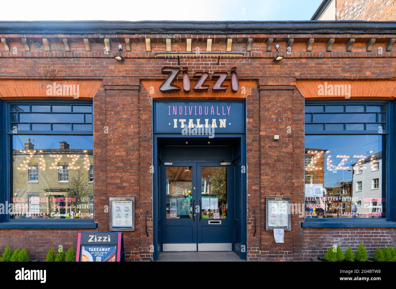 Marlow, United Kingdom - March 30 2021:  The frontage of Zizzi's restaurant photographed from High Street Stock Photo