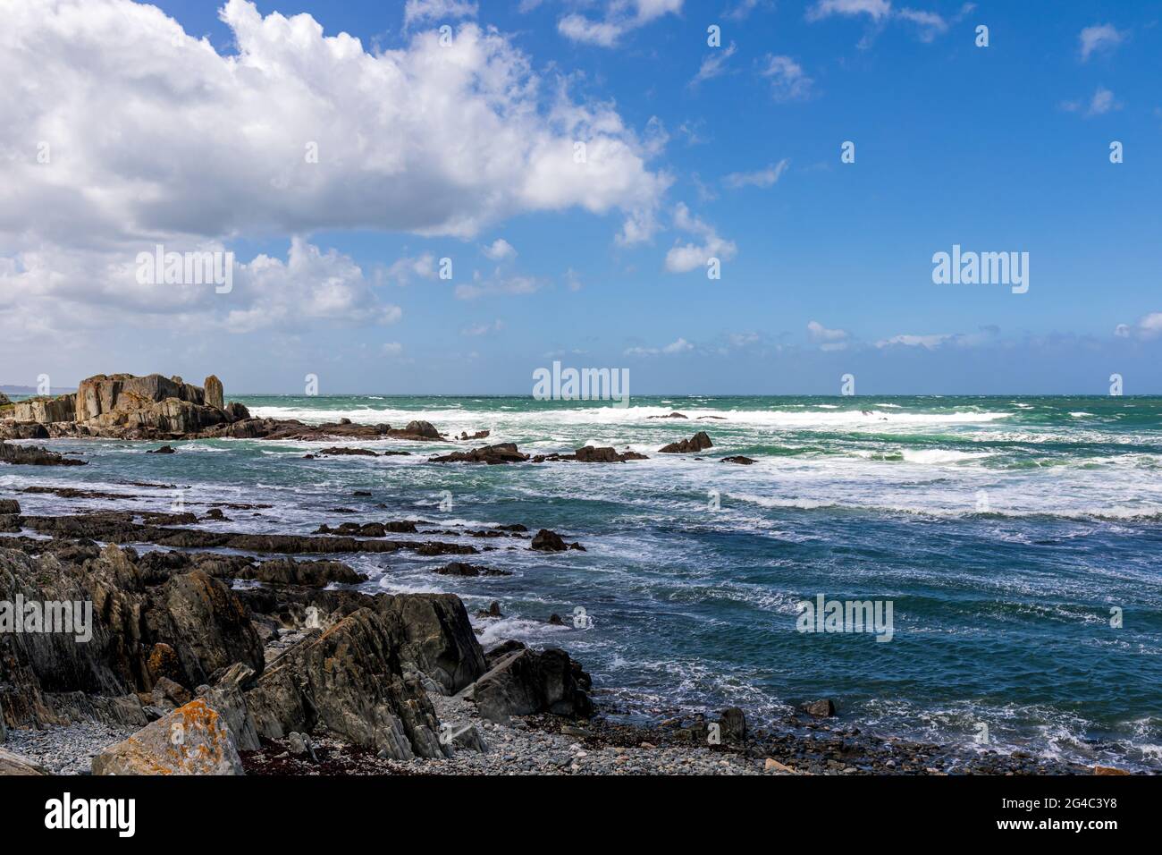 Turbulent sea in Pointe de Sehar, Tredrez-Locquemeau, Cotes d'Armor, Brittany, France Stock Photo
