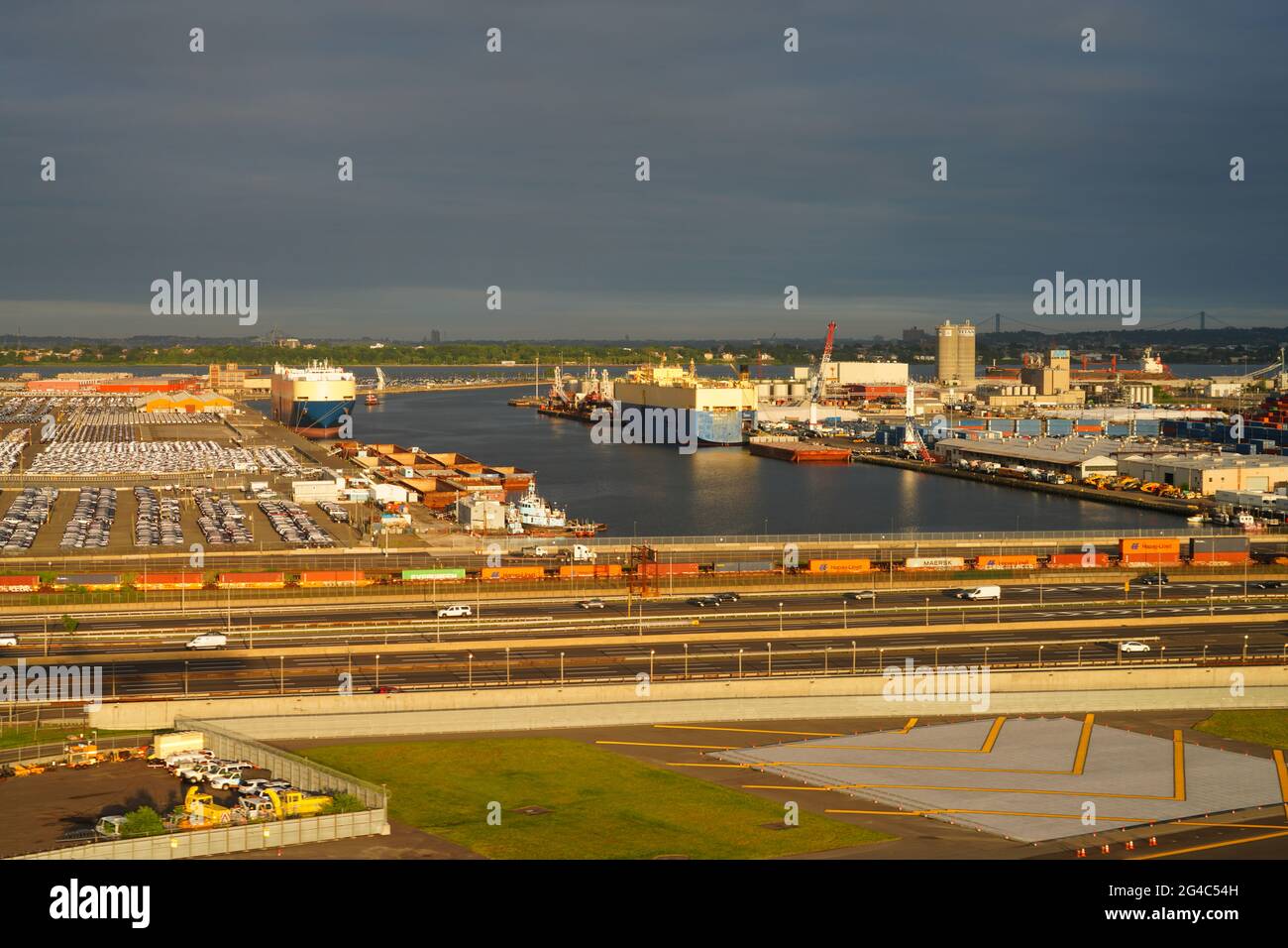 Roro ships hi-res stock photography and images - Alamy
