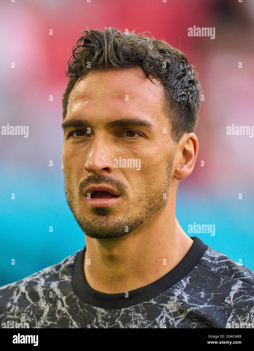 Munich, Germany. 19th June, 2021. Mats Hummels, DFB 5  half-size, portrait, one person, single, Aktion, Einzelbild, angeschnittenes Einzelmotiv, Halbfigur, halbe Figur,  in the Group F match PORTUGAL - GERMANY 2-4  at the football UEFA European Championships 2020 in Season 2020/2021 on June 19, 2021  in Munich, Germany. © Peter Schatz / Alamy Live News Stock Photo