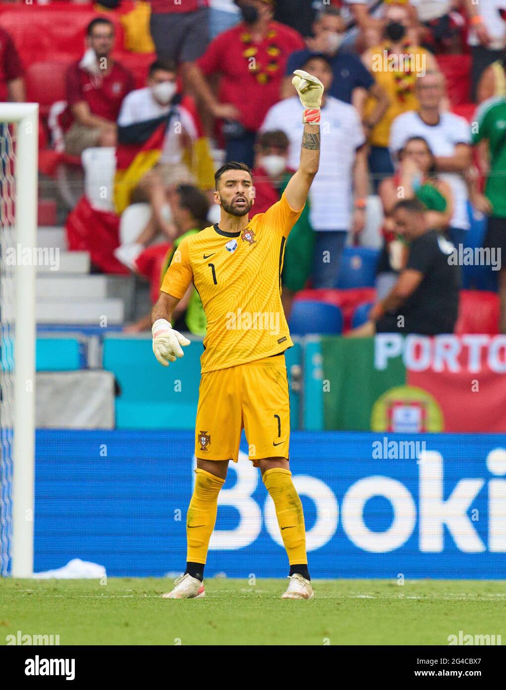 Munich, Germany. 19th June, 2021. Rui PATRICIO, Por 1 in the Group F match PORTUGAL, Germany. , . in Season 2020/2021 on June 19, 2021 in Munich, Germany. Credit: Peter Schatz/Alamy Live News Stock Photo