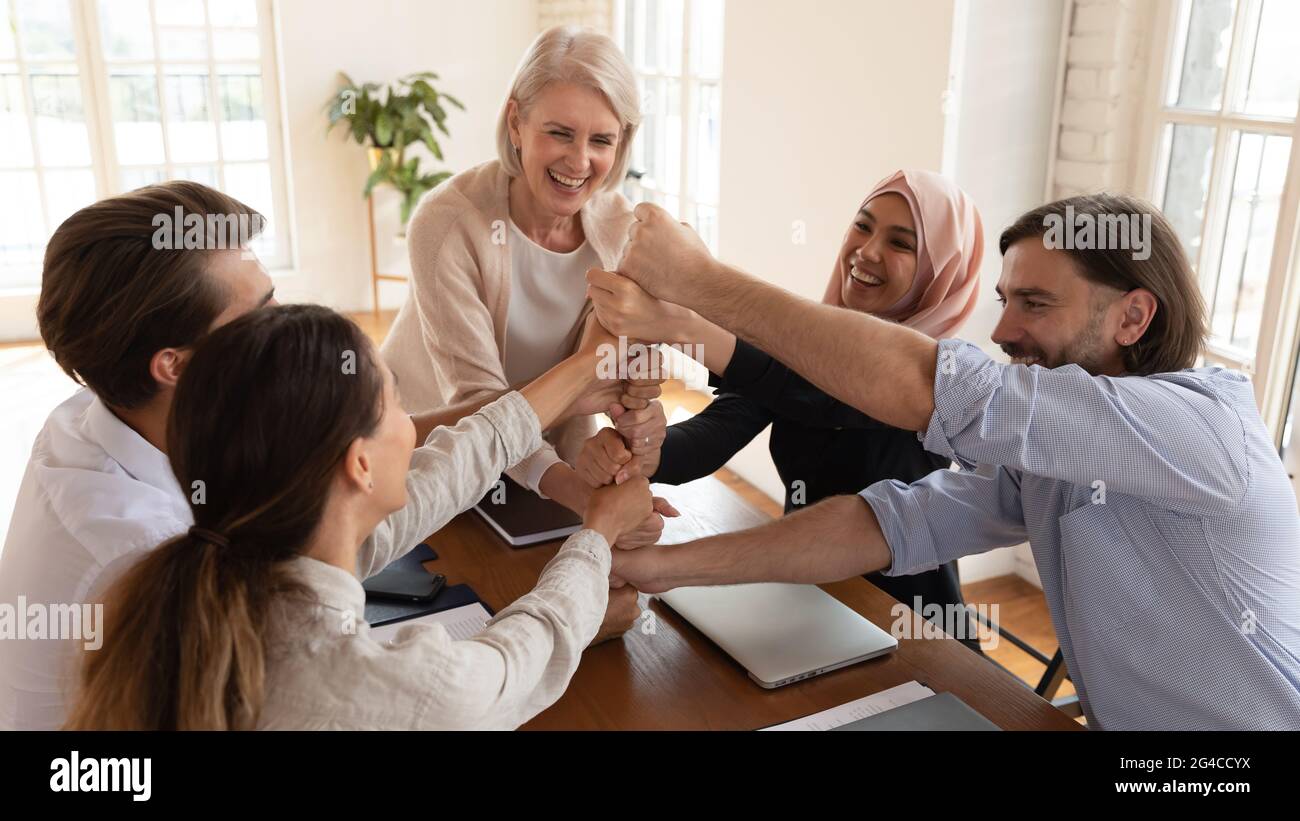 Diverse construction team hi-res stock photography and images - Alamy